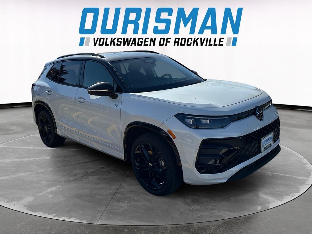 New 2025 Volkswagen Tiguan 2.0T SE R-Line Black SUV