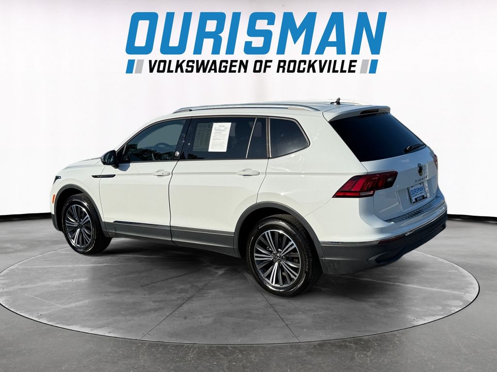 2024 Volkswagen Tiguan Wolfsburg Edition photo 4