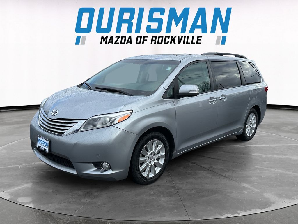 2015 Toyota Sienna Limited photo 2
