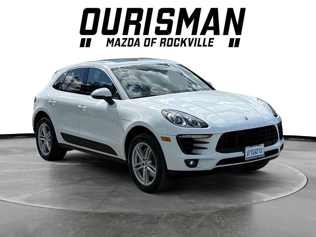 2016 Porsche Macan S's photo
