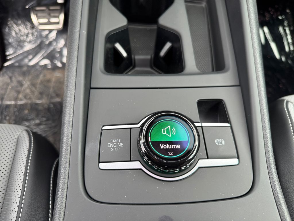 2026 Volkswagen Tiguan SE R-LINE BLACK - Photo 17