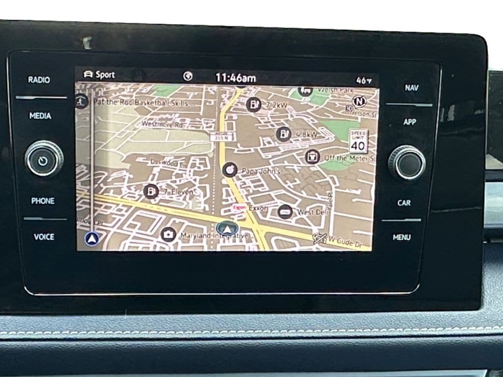 2025 Volkswagen Taos SEL - Photo 15