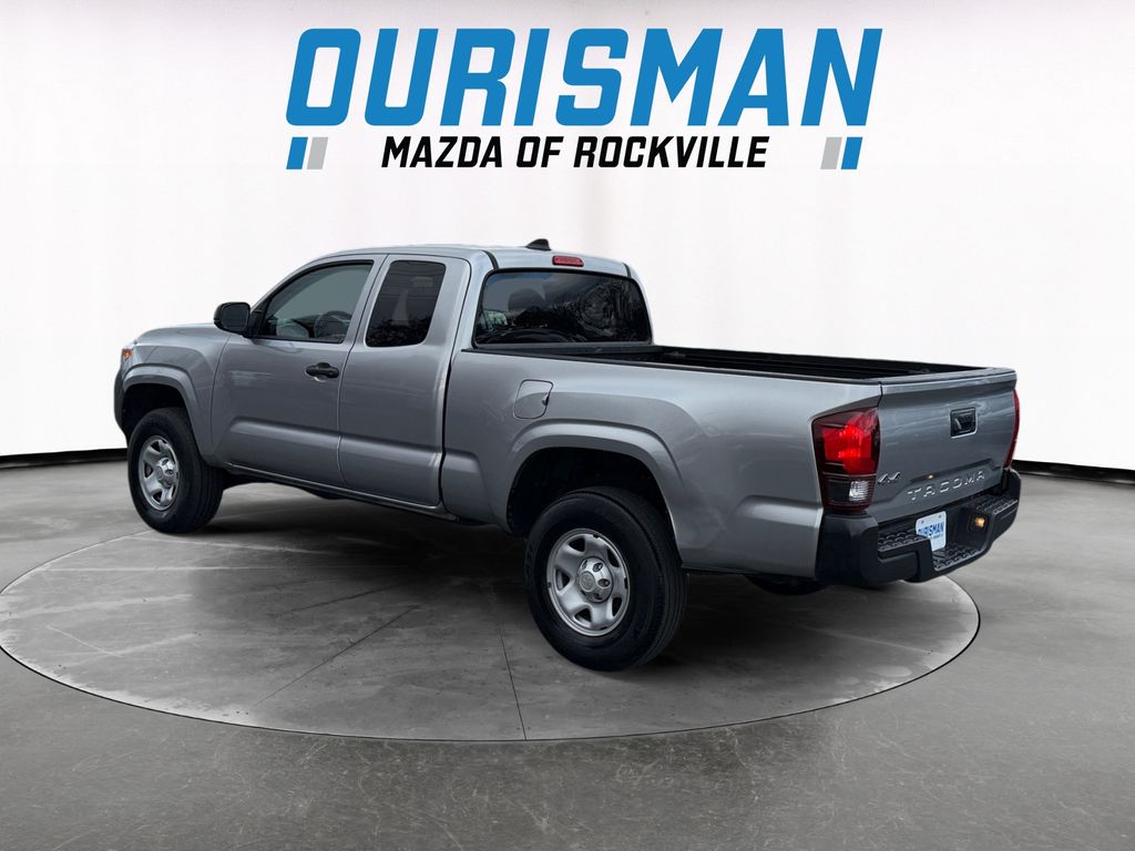 2022 Toyota Tacoma SR photo 4