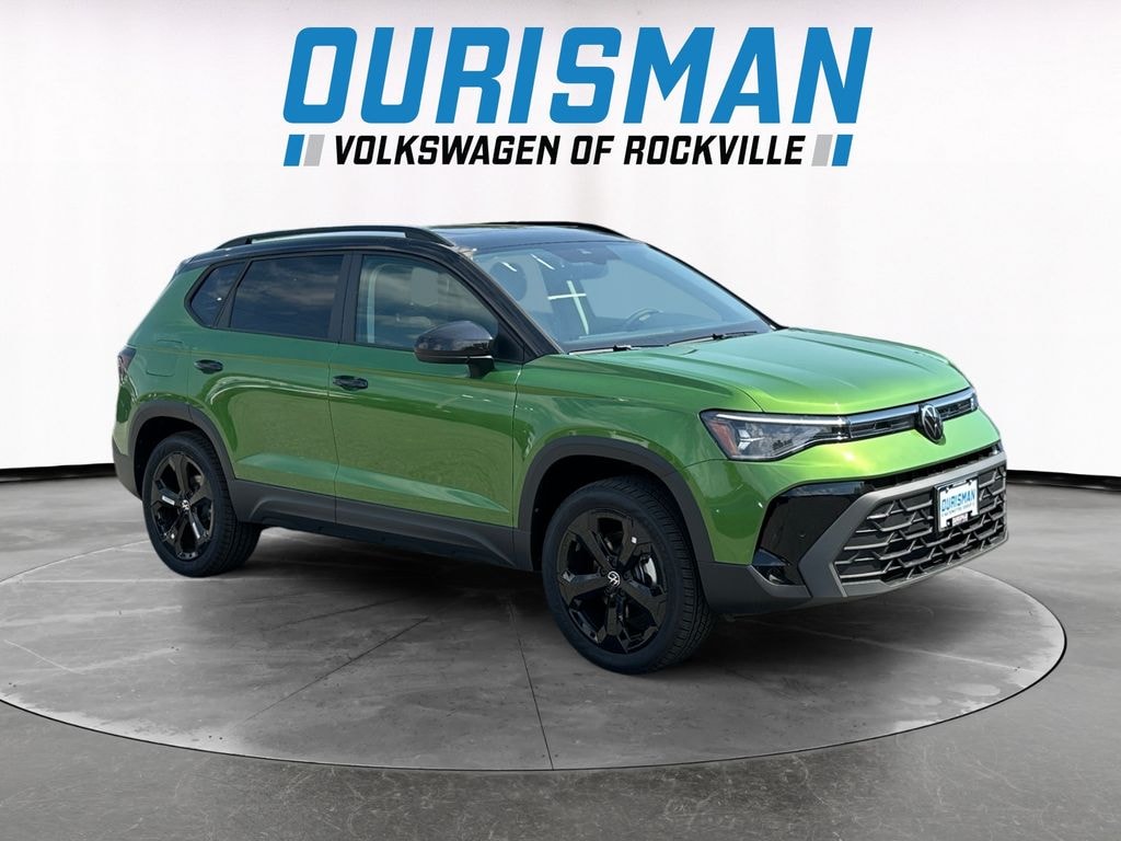 New 2026 Volkswagen Taos 1.5T SE Black SUV