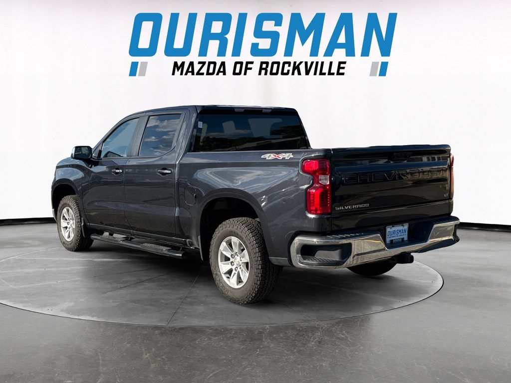 2024 Chevrolet Silverado 1500 LT photo 3