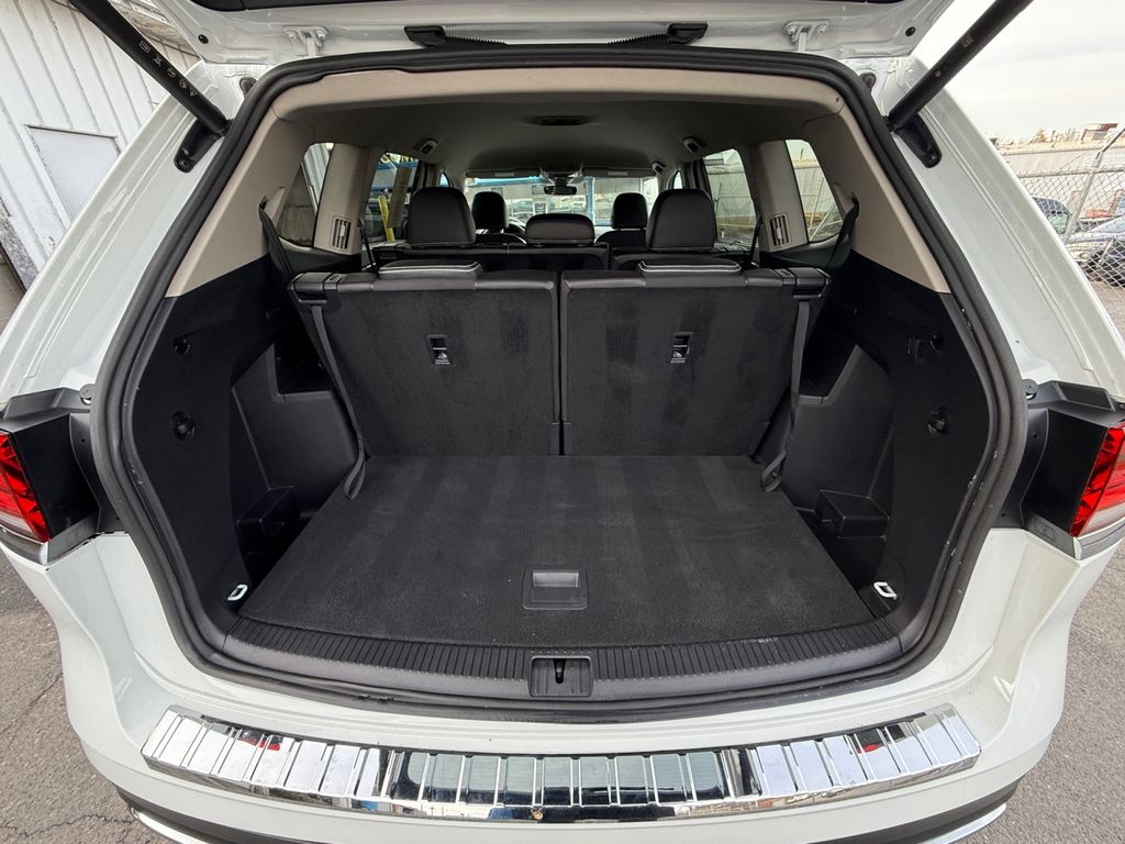 2025 Volkswagen Atlas SE w/Tech - Photo 23