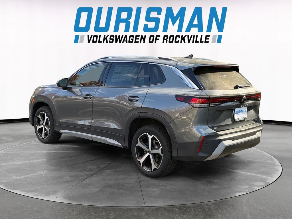 New 2025 Volkswagen Tiguan 2.0T SE SUV