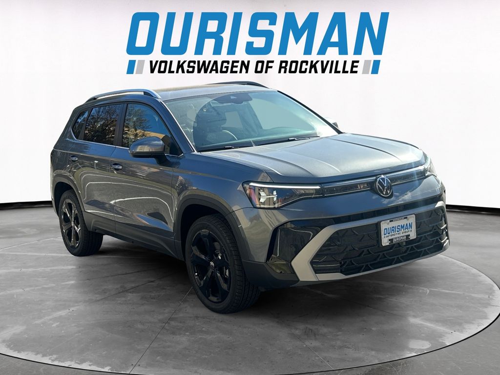 2025 Volkswagen Taos SEL's photo