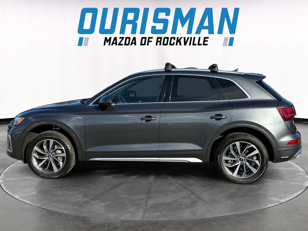 2022 Audi Q5 45 TFSI S line Premium Plus photo 3