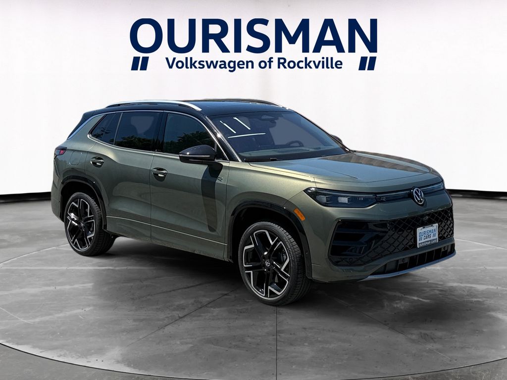 2026 Volkswagen Tiguan 2.0T SEL R-Line Turbo 4Motion's photo