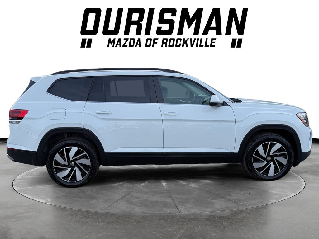 2025 Volkswagen Atlas SE w/Tech - Photo 7