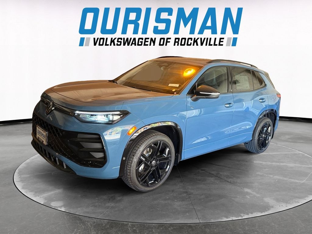 New 2025 Volkswagen Tiguan 2.0T SE R-Line Black SUV