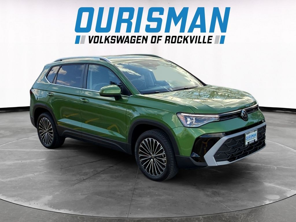 New 2025 Volkswagen Taos 1.5T SE SUV