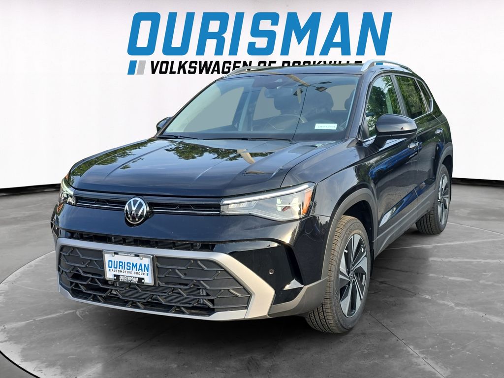 2025 Volkswagen Taos SE photo 2