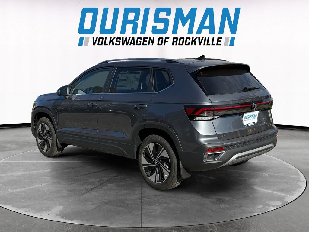 New 2025 Volkswagen Taos 1.5T SE SUV