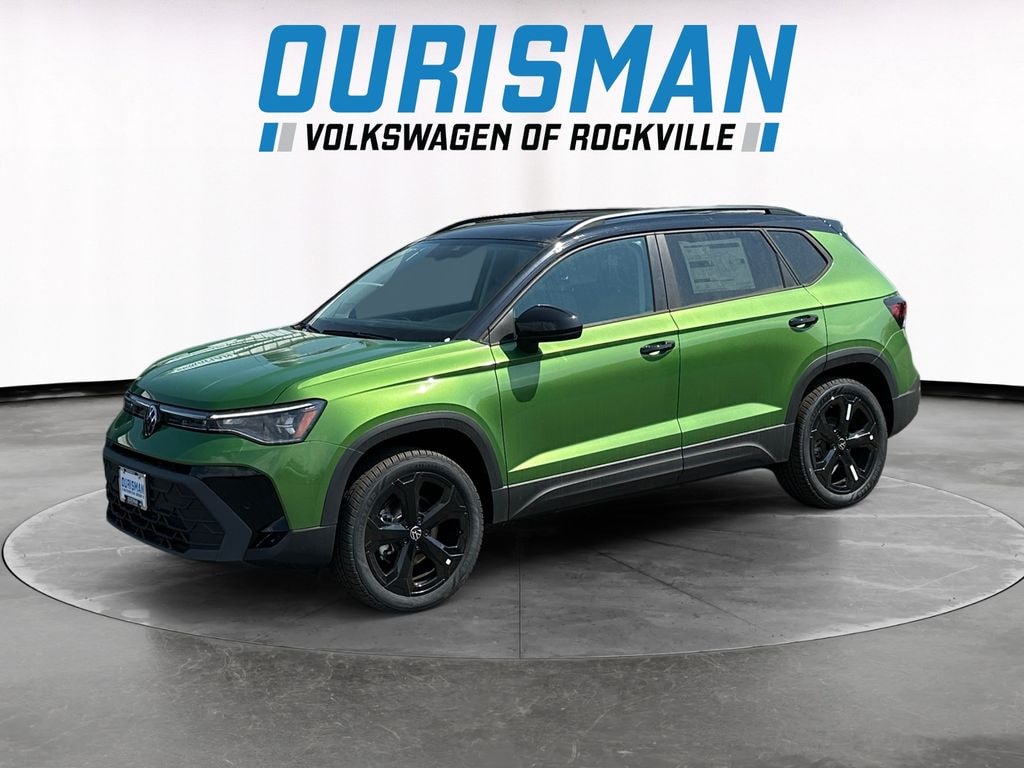 New 2026 Volkswagen Taos 1.5T SE Black SUV