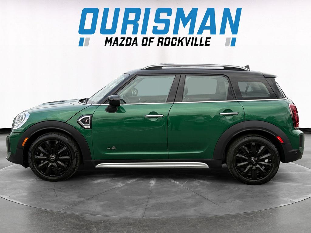 2021 Mini Cooper S ALL4 photo 3