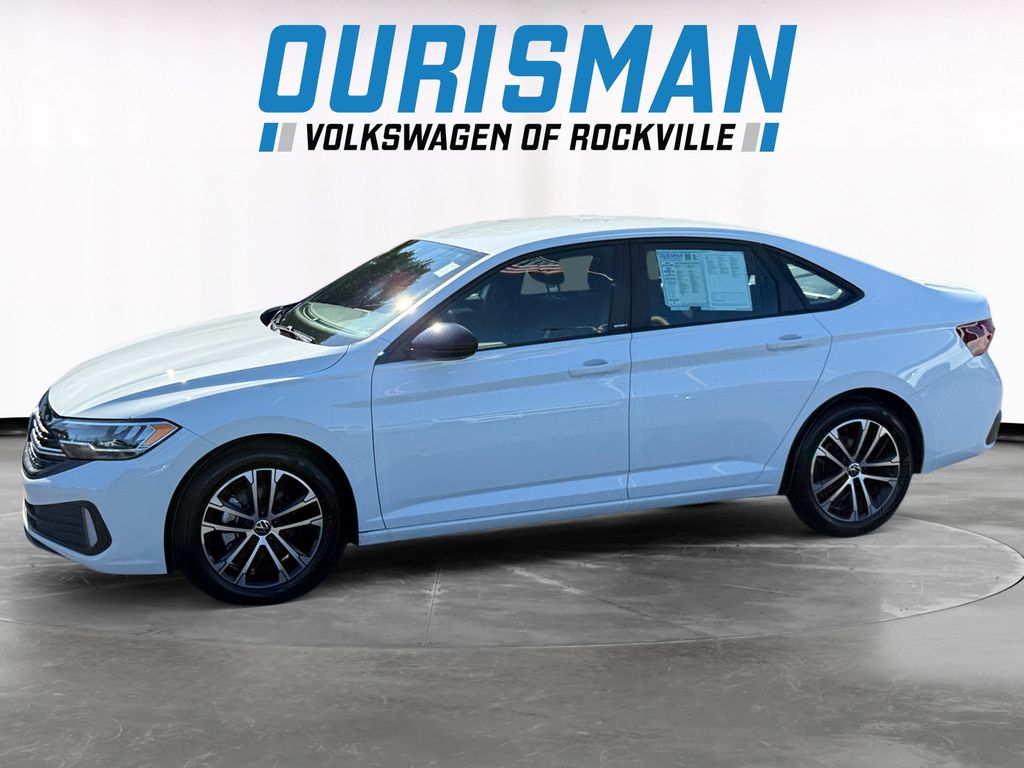 2024 Volkswagen Jetta 1.5T Sport photo 3