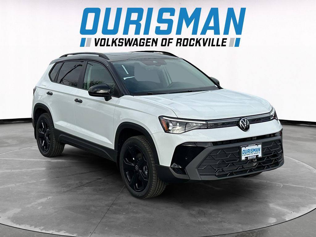 2026 Volkswagen Taos SE Black's photo