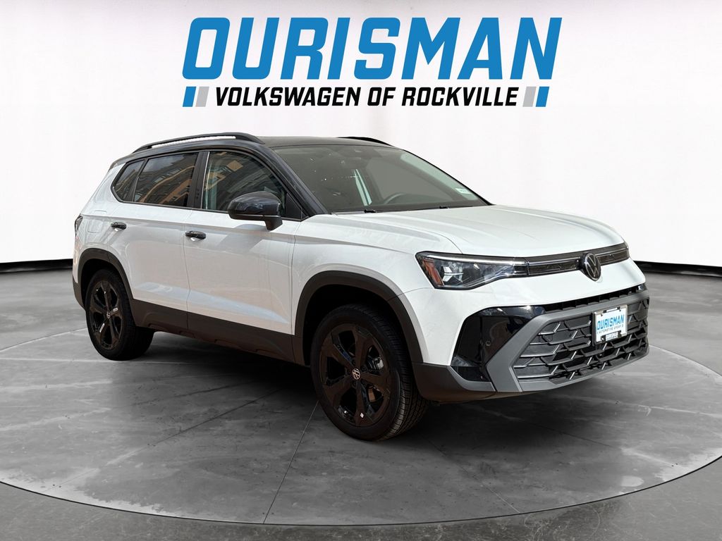 2025 Volkswagen Taos SE Black