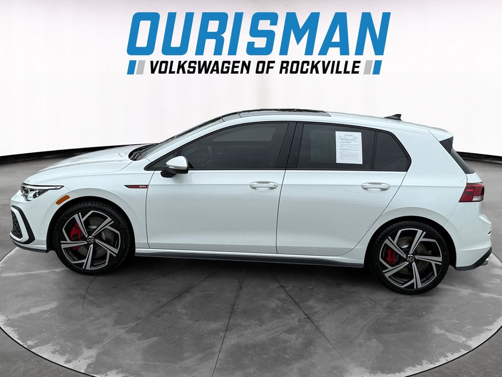 2024 Volkswagen Golf GTI SE photo 3