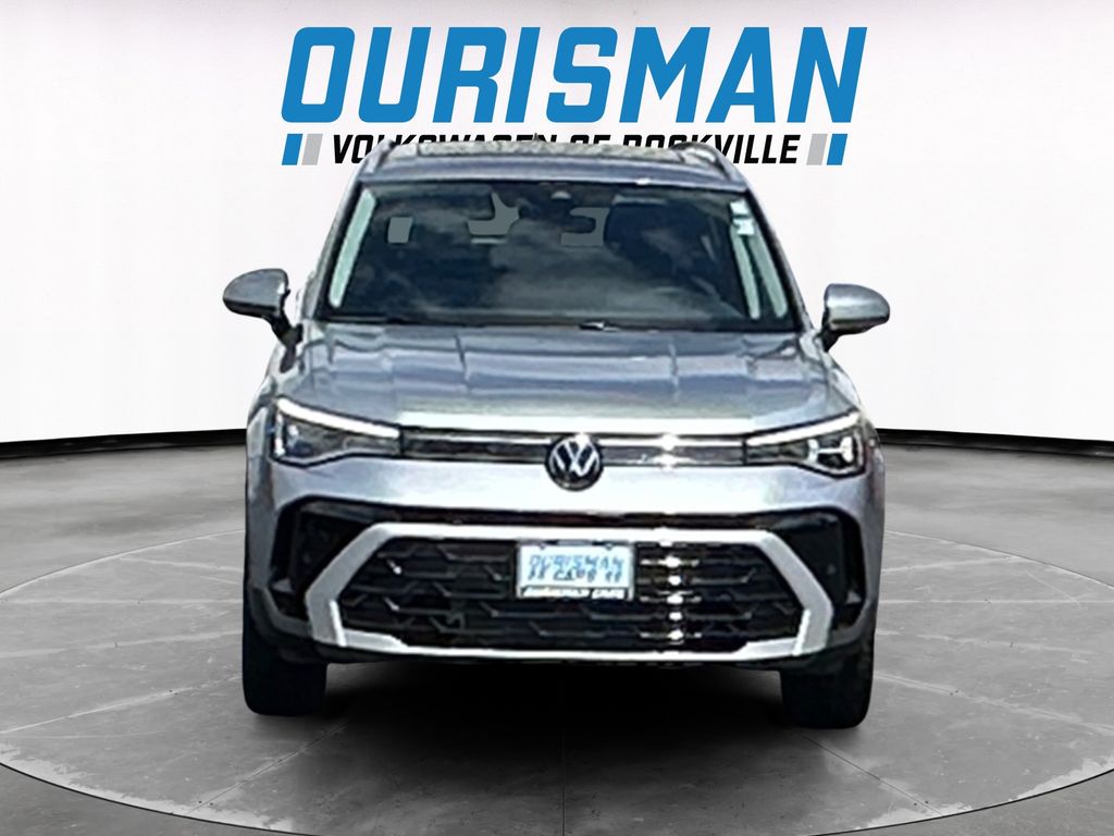2025 Volkswagen Taos SEL - Photo 8