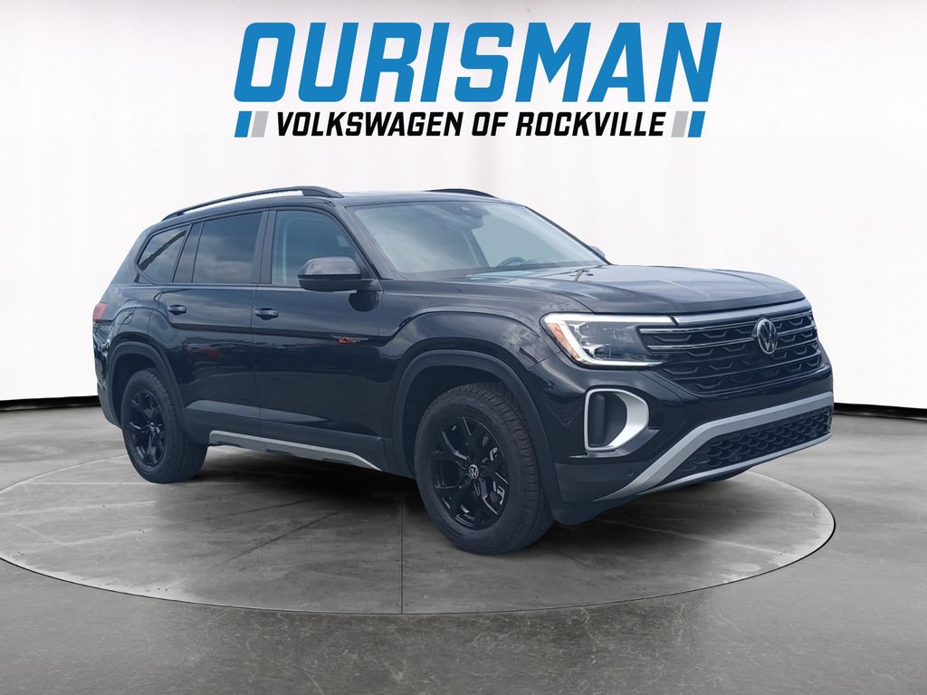 2024 Volkswagen Atlas 2.0T Peak Edition SEL