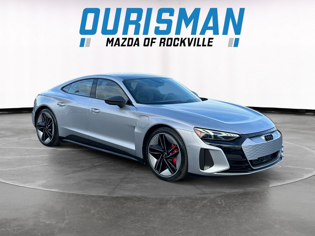 2022 Audi RS e-tron GT Base's photo