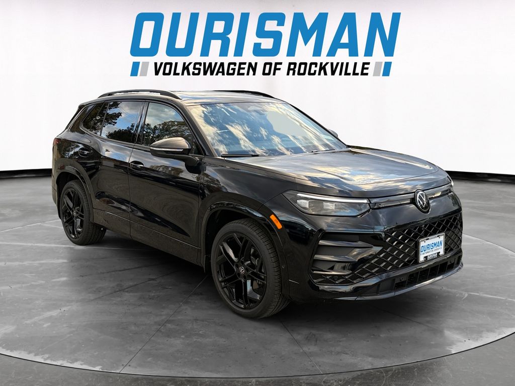 2026 Volkswagen Tiguan SE R-LINE BLACK's photo