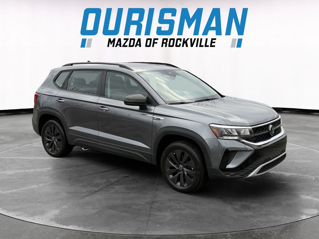 2023 Volkswagen Taos S's photo