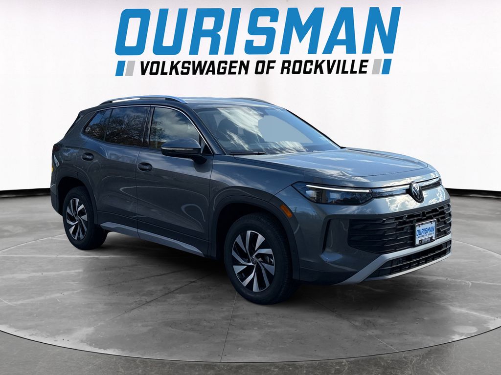 2025 Volkswagen Tiguan S's photo