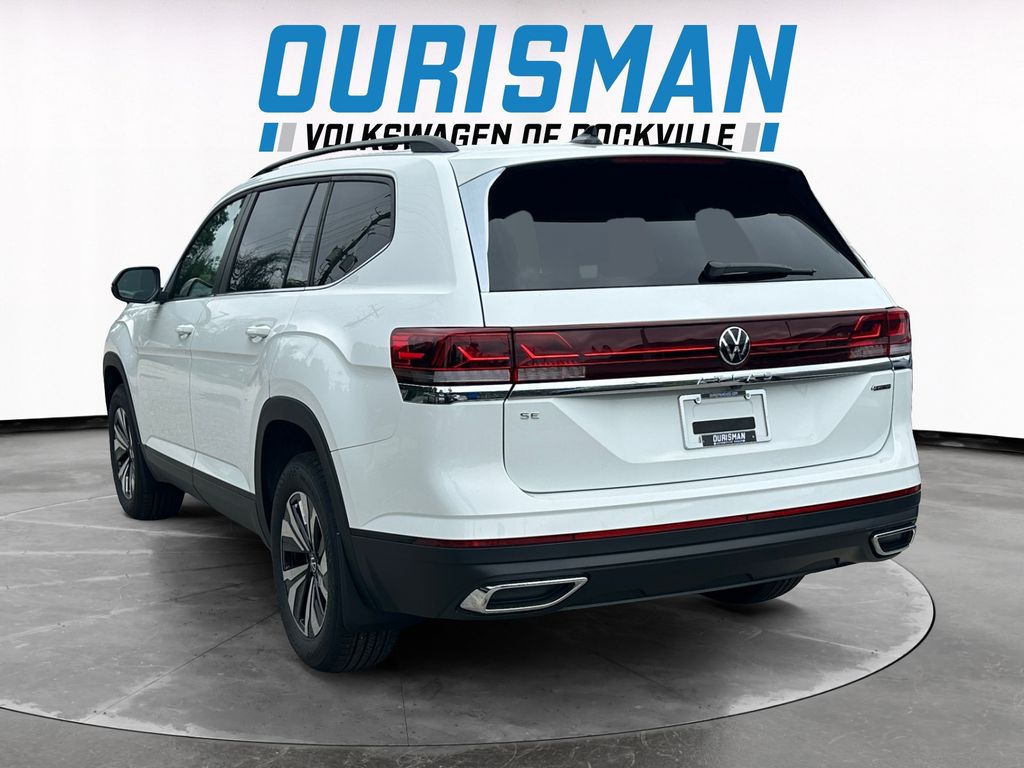 2025 Volkswagen Atlas SE photo 4