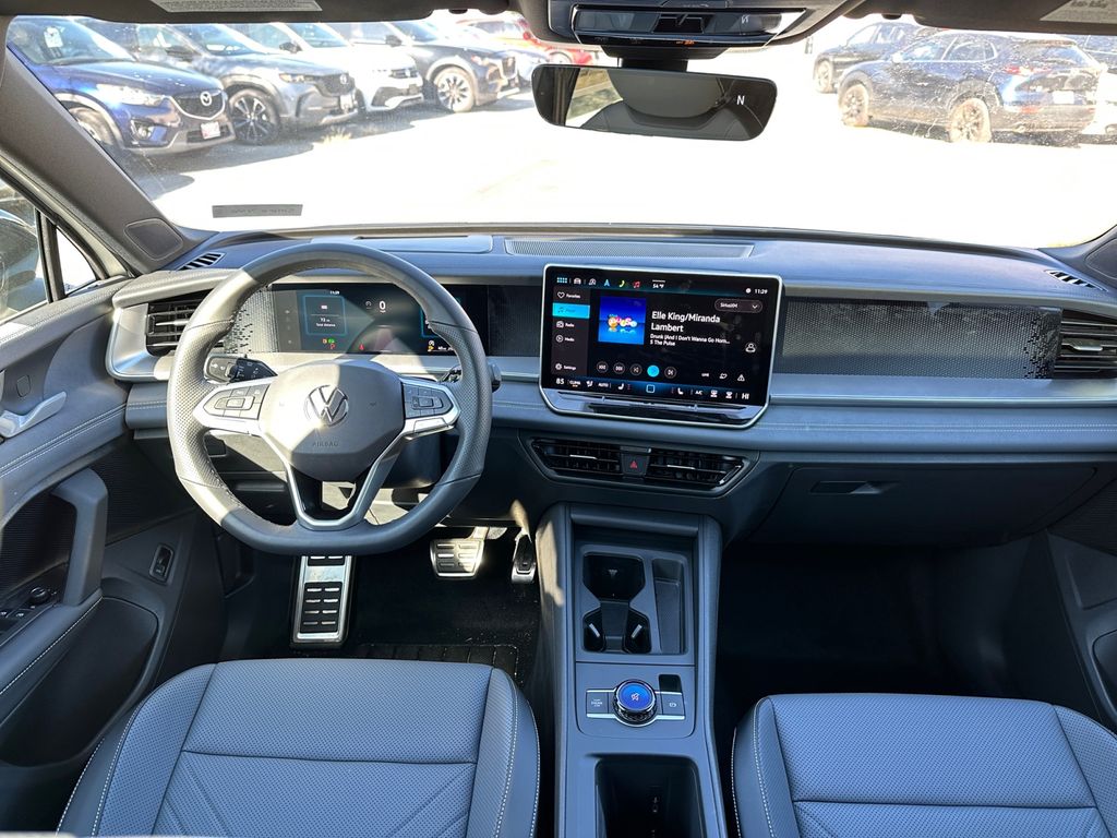 2025 Volkswagen Tiguan SE R-LINE BLACK - Photo 21