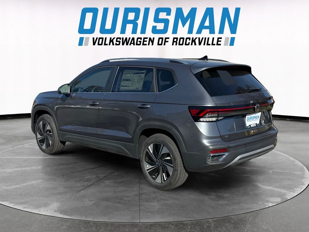 New 2025 Volkswagen Taos 1.5T SE SUV
