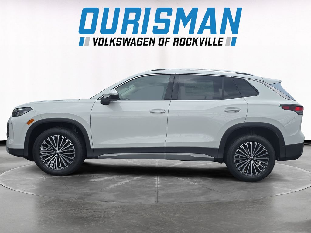2025 Volkswagen Tiguan S photo 3