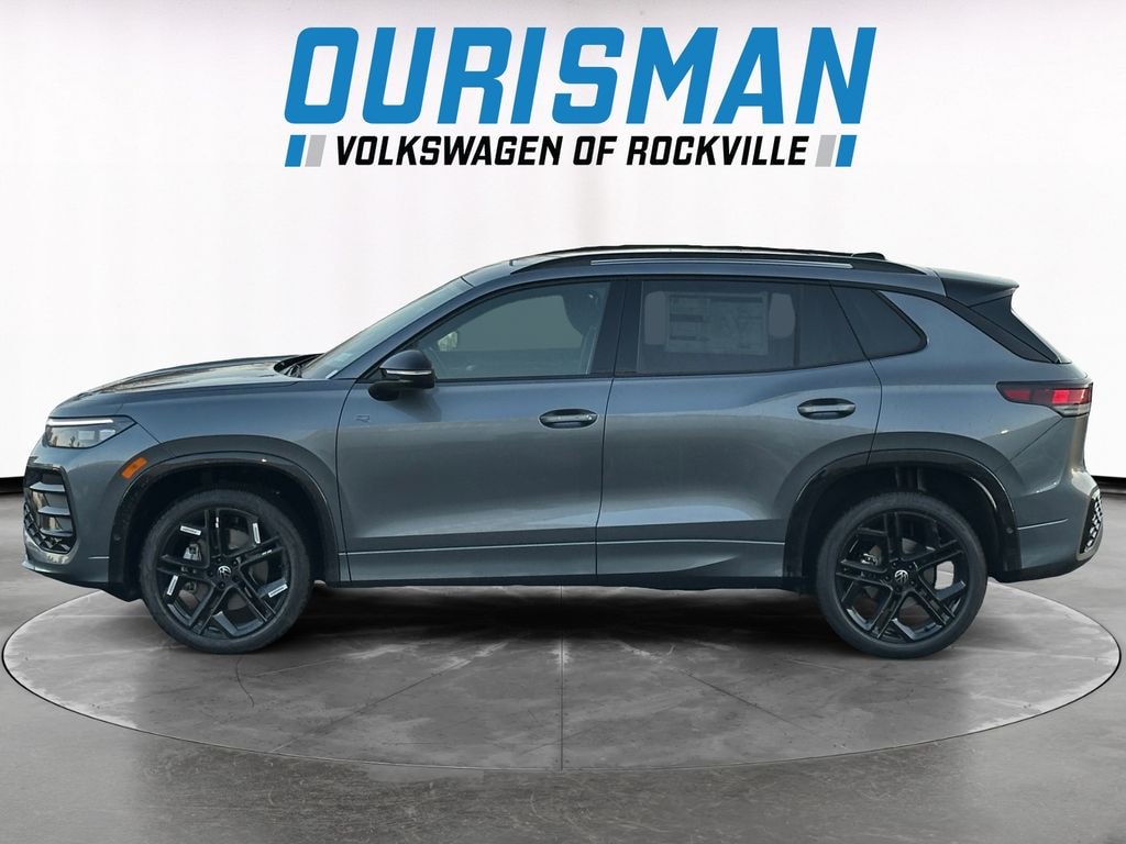 New 2026 Volkswagen Tiguan 2.0T SE R-Line Black SUV