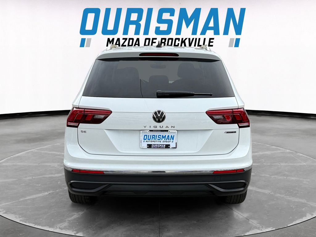 2023 Volkswagen Tiguan SE photo 4
