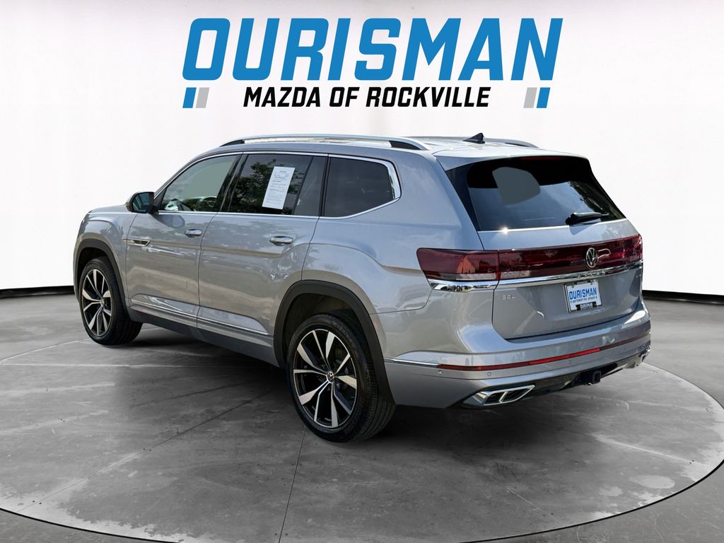 2024 Volkswagen Atlas SEL Premium R-Line photo 2