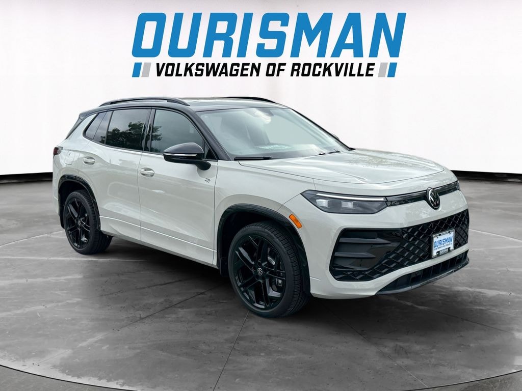 New 2025 Volkswagen Tiguan 2.0T SE R-Line Black SUV