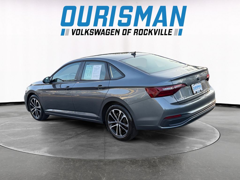 2024 Volkswagen Jetta 1.5T Sport photo 3