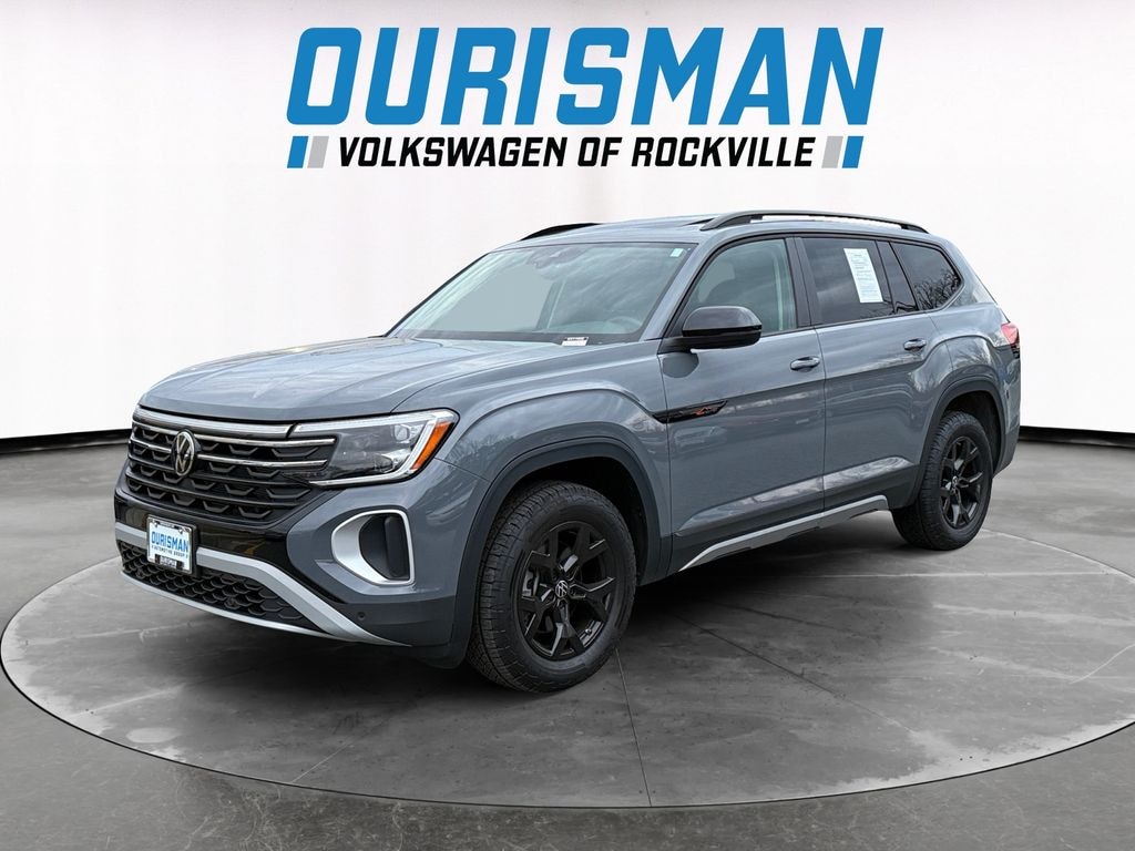 Used 2025 Volkswagen Atlas 2.0T Peak Edition SUV