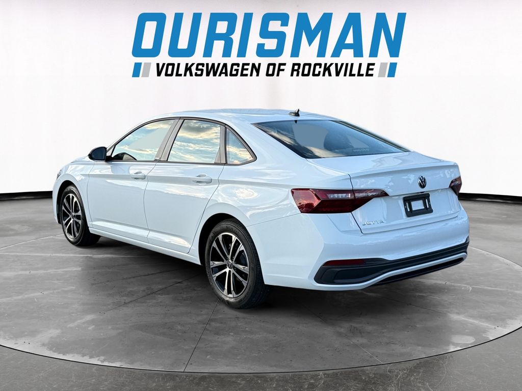 2024 Volkswagen Jetta 1.5T Sport photo 4