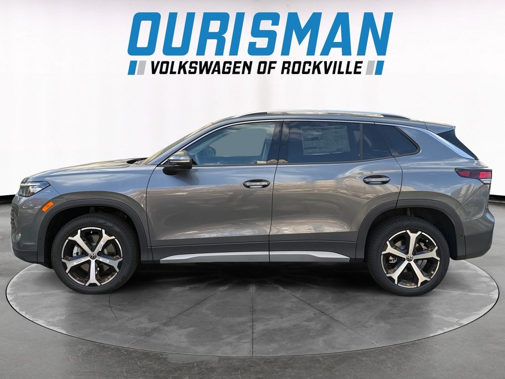 New 2025 Volkswagen Tiguan 2.0T SE SUV