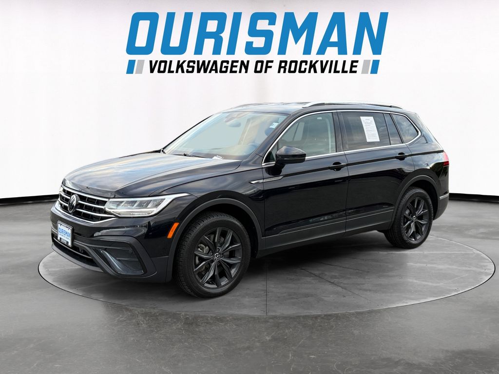 2024 Volkswagen Tiguan SE Wolfsburg Edition photo 2