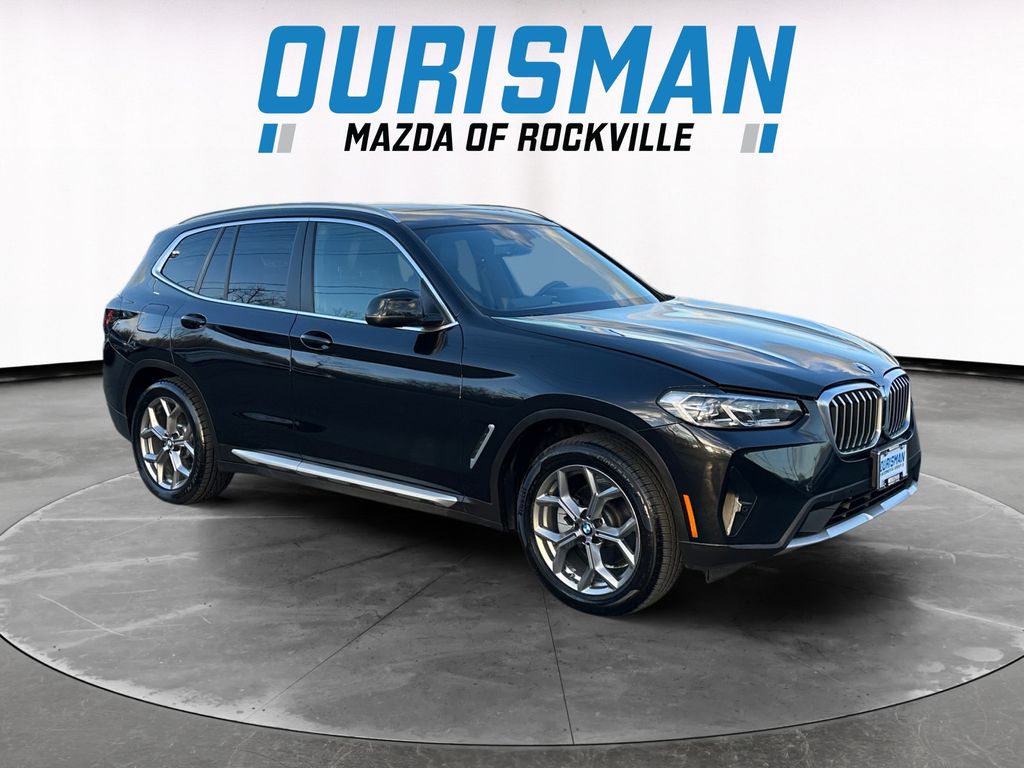 2022 BMW X3 30i's photo
