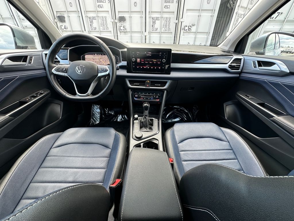 2025 Volkswagen Taos SEL - Photo 26