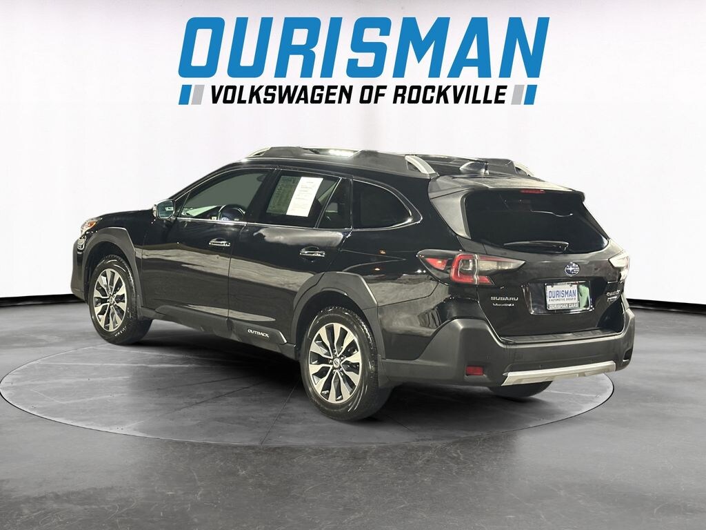 Used 2024 Subaru Outback Touring SUV