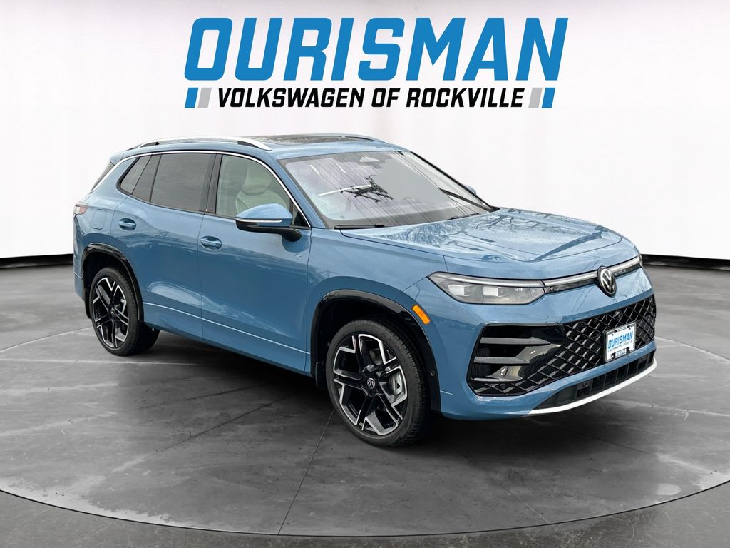 2026 Volkswagen Tiguan SEL R-LINE TURBO's photo