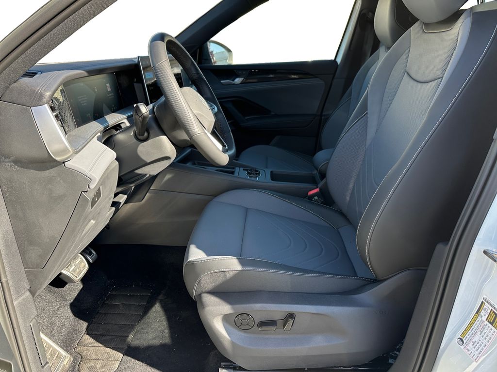 2025 Volkswagen Tiguan SE R-LINE BLACK - Photo 9