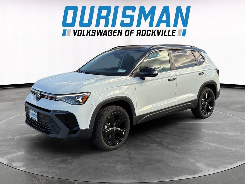 New 2025 Volkswagen Taos 1.5T SE Black SUV